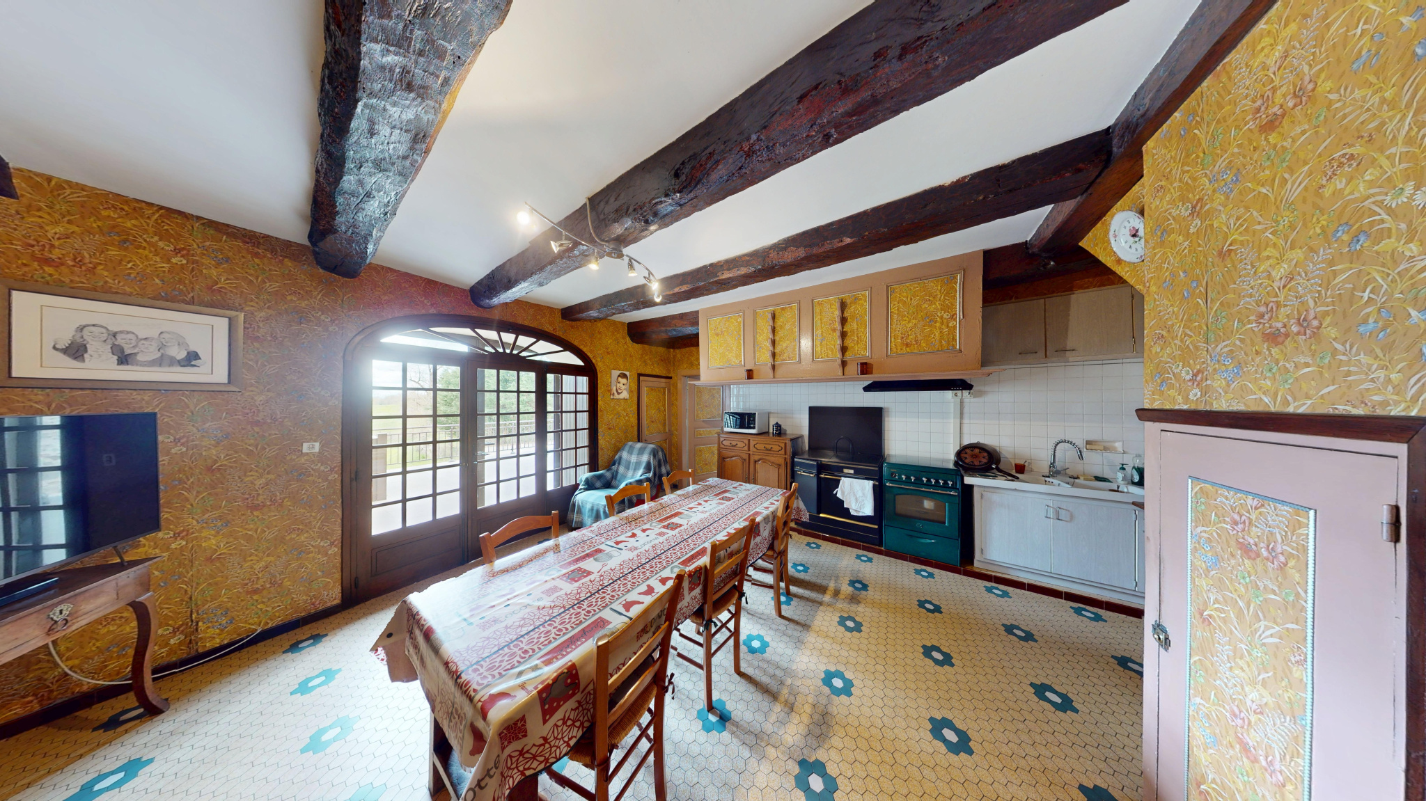 Demeure de charme - 320 m2 habitable avec dépendance sur terrain de 2.3 hectares - TREVIEN – Image 3