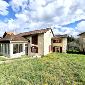 Maison en pierre - 169 m2 - CHAMPAGNAC DE BELAIR (24)