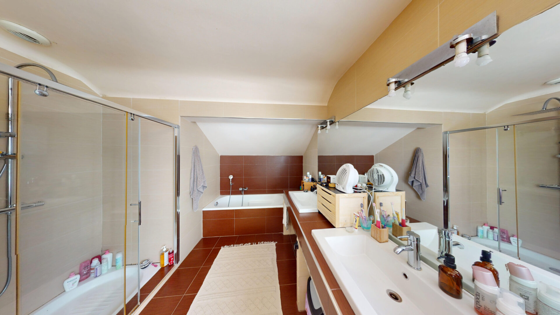 MAISON - 8 pièces - 180M2 – Image 14