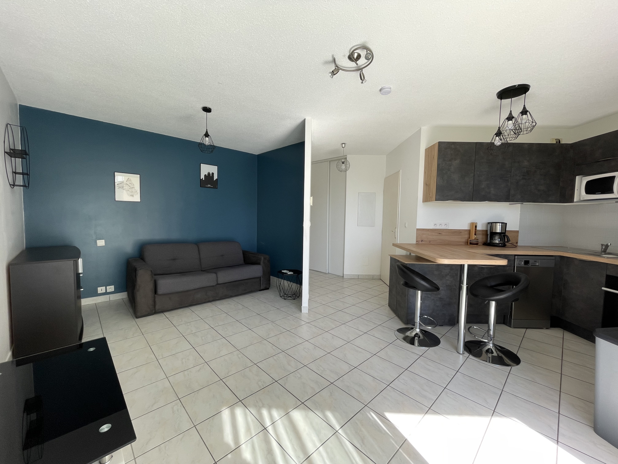 Studio - 29m2 - BOURRAN