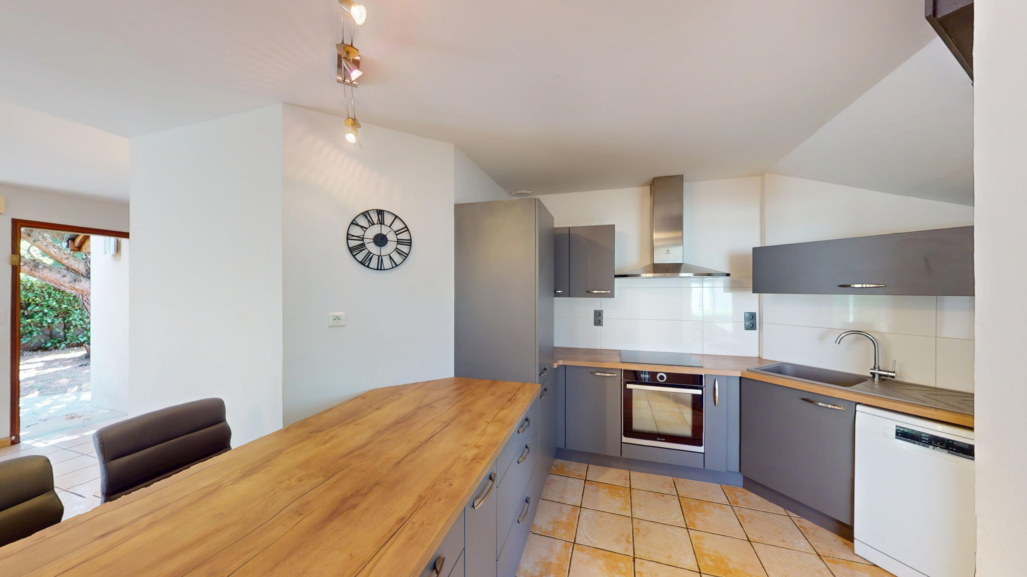 Maison T5 - 117 m2 - LE MONASTERE – Image 4